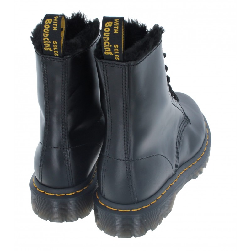 Dr martens hot sale serena black